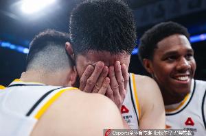 九游游戏-胡金秋更博：当实现目标的那一刻控制不住眼泪 感恩所有&amp;继续前进