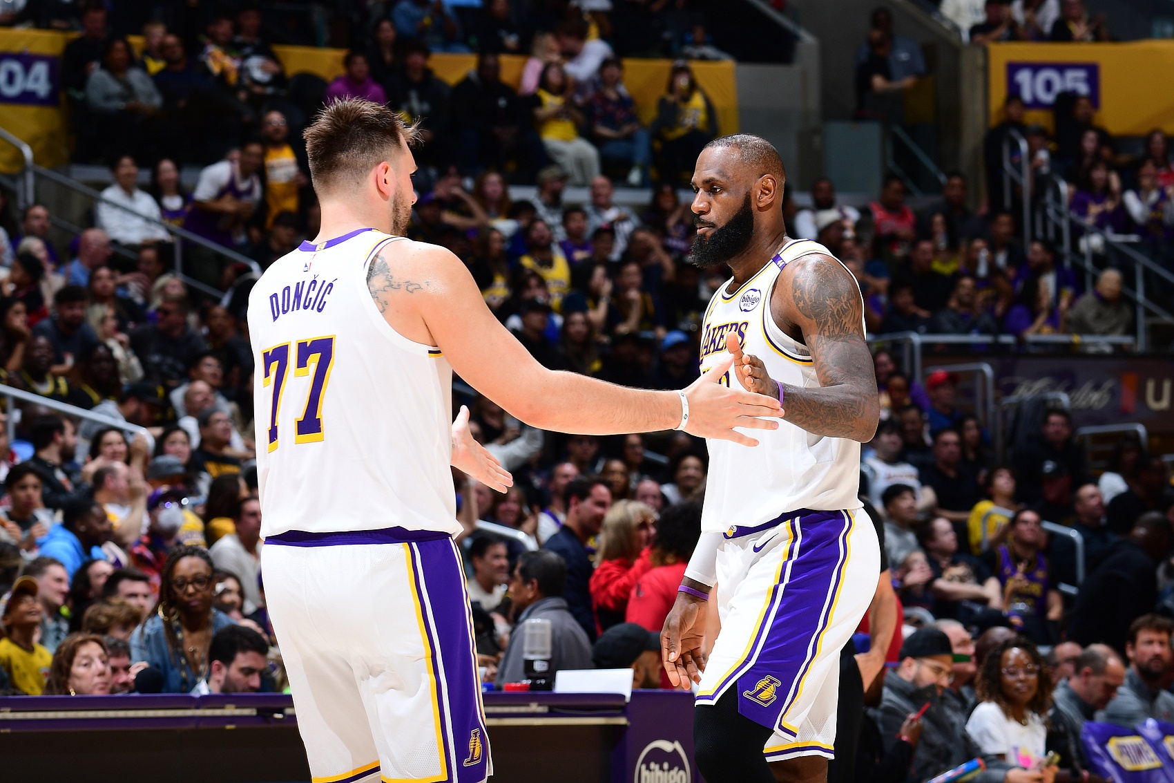 转入东契奇时代！名记：詹姆斯对湖人的这一态度并不惊讶